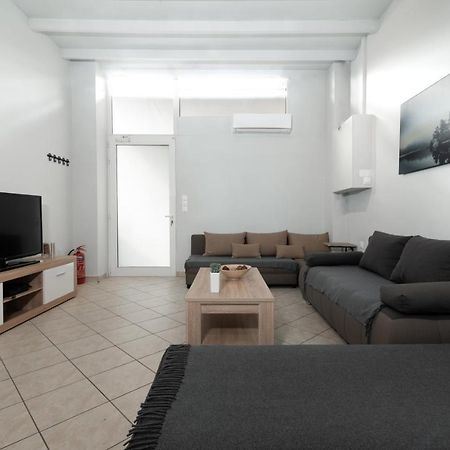 Spacious Apartment-600M From The Subway Athene Buitenkant foto